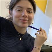 Etudiante en Seconde réussissant très bien scolairement, peut aider vos enfants pour n'importe quelle matière. Je sais faire preuve de sérieux et de dynamisme.